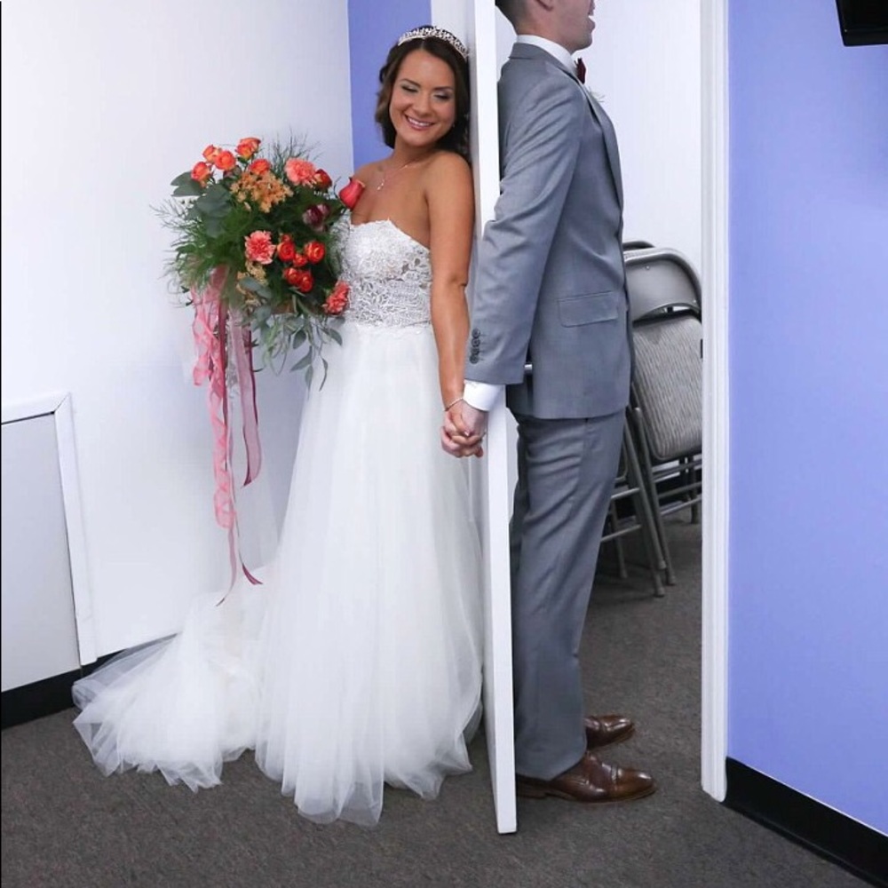 David’s bridal wedding gown